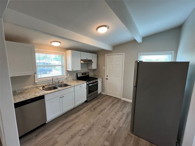 718 E Daugherty Drive, Garland, TX 75041