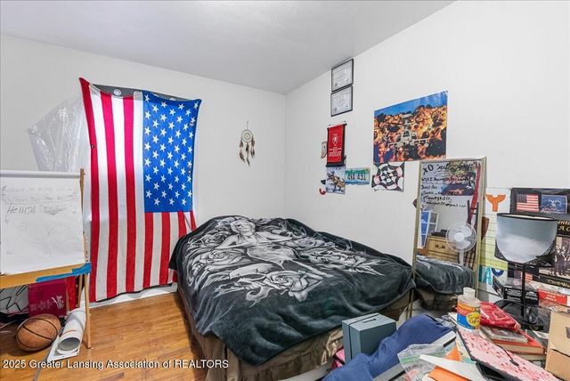 4114 Burchfield Drive, Lansing, MI 48910