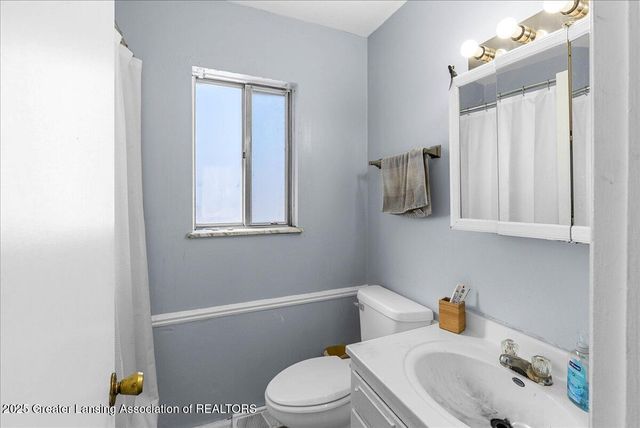 4114 Burchfield Drive, Lansing, MI 48910