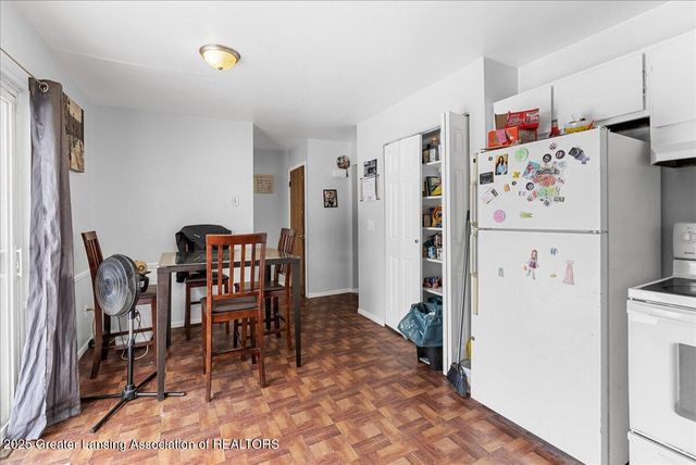 4114 Burchfield Drive, Lansing, MI 48910