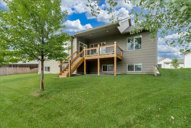 8356 W Kackley Ct, Wichita, KS 67205