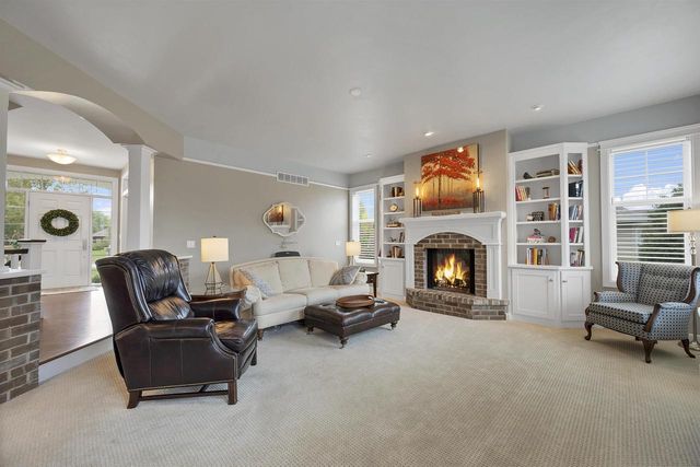 1987 KETTLE CREEK DRIVE, De Pere, WI 54115