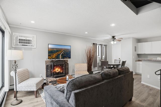7248 72nd Lane N, Brooklyn Park, MN 55428