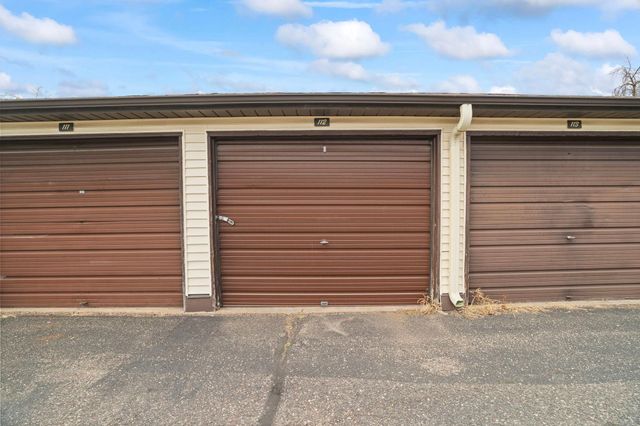 7248 72nd Lane N, Brooklyn Park, MN 55428