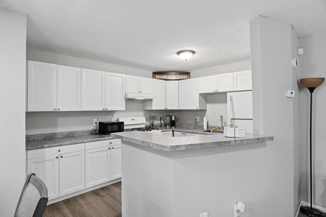 7248 72nd Lane N, Brooklyn Park, MN 55428