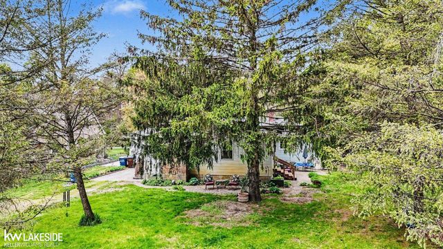 46502 Woodall Road, Shelby Twp, MI 48317