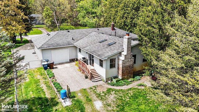 46502 Woodall Road, Shelby Twp, MI 48317