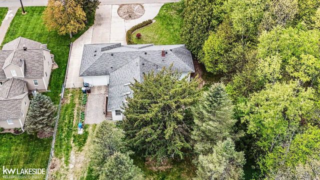 46502 Woodall Road, Shelby Twp, MI 48317