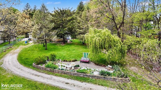 46502 Woodall Road, Shelby Twp, MI 48317