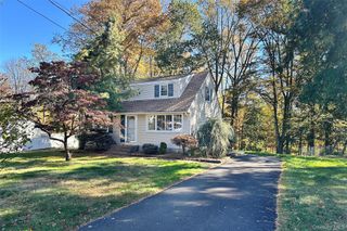 70 Buchanan Street, Pearl River, NY 10965