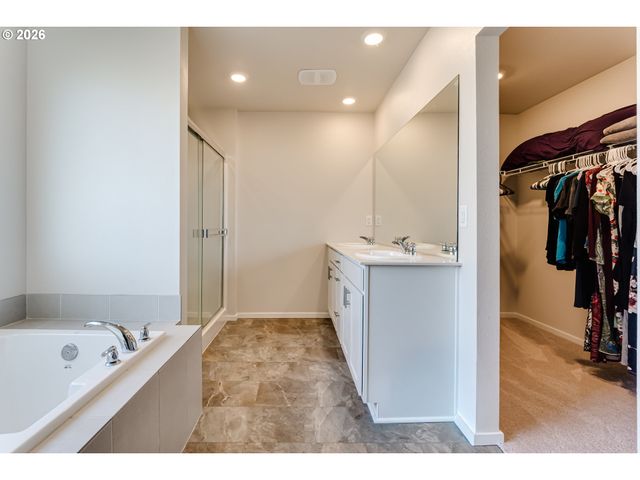 2932 V St, Springfield, OR 97477