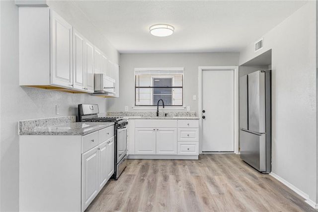 5645 Pinon Vista DR, Austin, TX 78724
