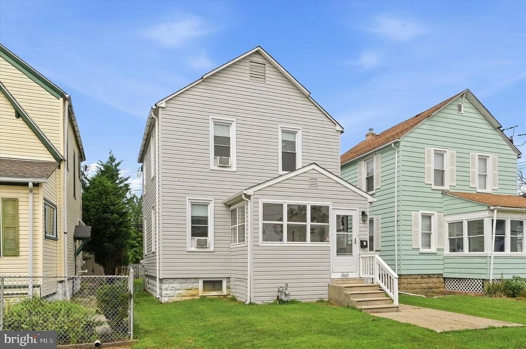 2025 CHESTNUT ST, HOLMES, PA 19043 — photo 2