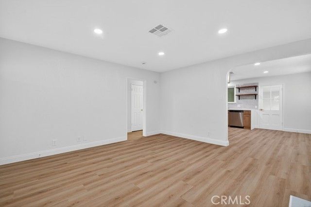 4392 Elm, Long Beach, CA 90807