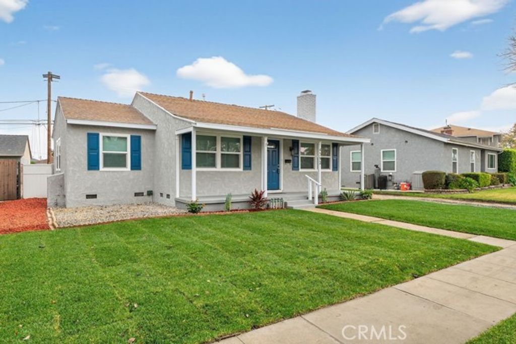 4392 Elm, Long Beach, CA 90807