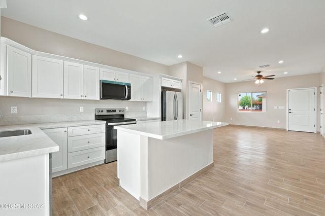 3390 E 1st Street, Tucson, AZ 85716