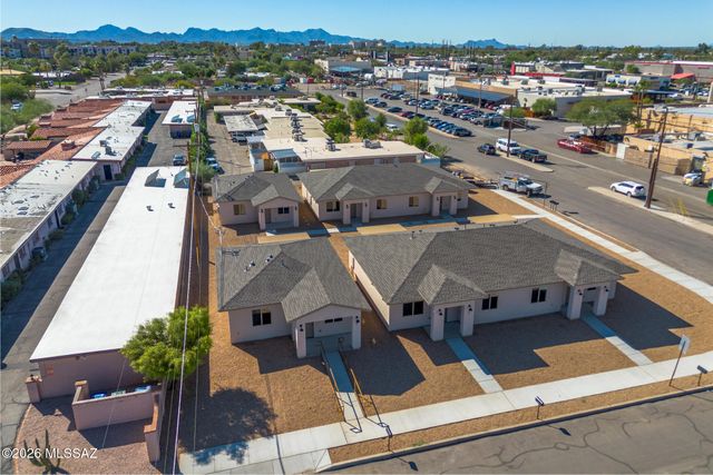3390 E 1st Street, Tucson, AZ 85716