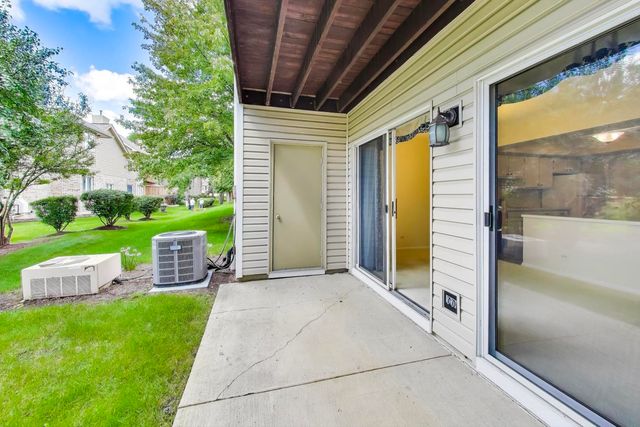 422 58th Place 7, Hinsdale, IL 60521