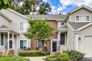 422 58th Place 7, Hinsdale, IL 60521