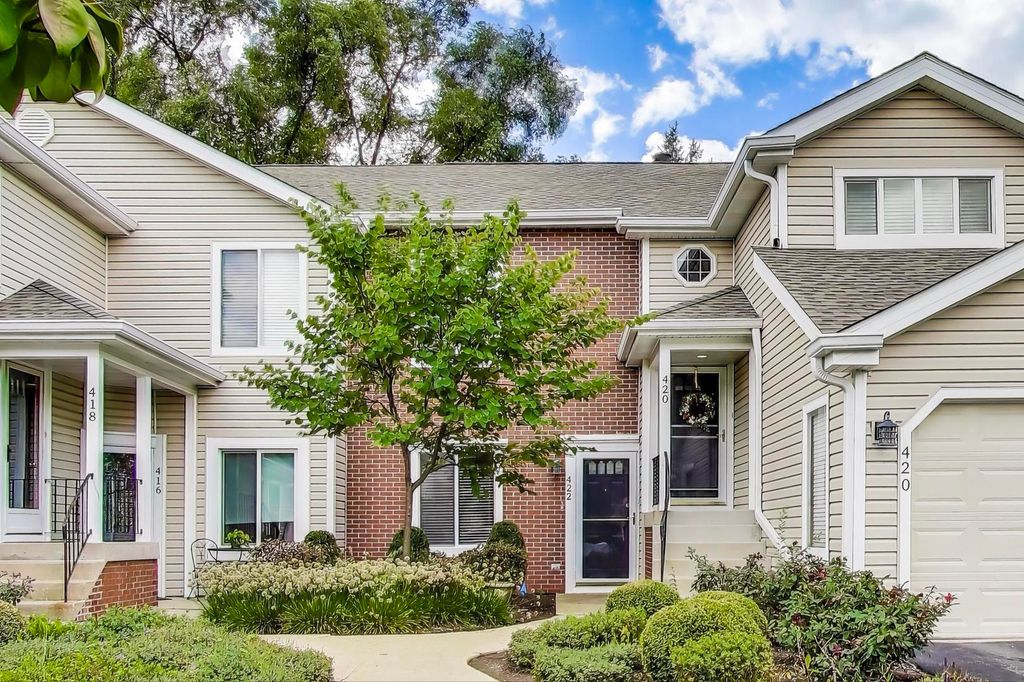 422 58th Place 7, Hinsdale, IL 60521