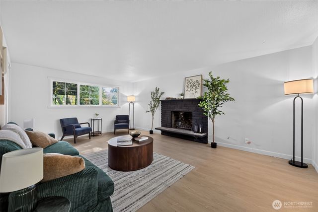 33907 23rd Avenue SW, Federal Way, WA 98023