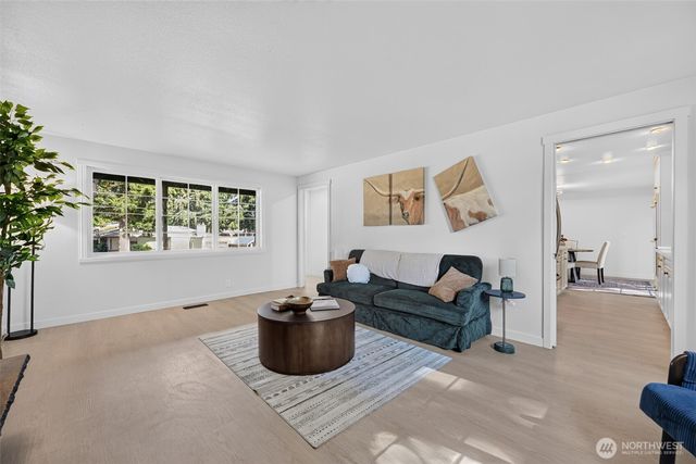 33907 23rd Avenue SW, Federal Way, WA 98023