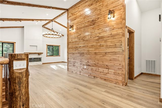 26325 Jacqueline Rd, Twin Peaks, CA 92391