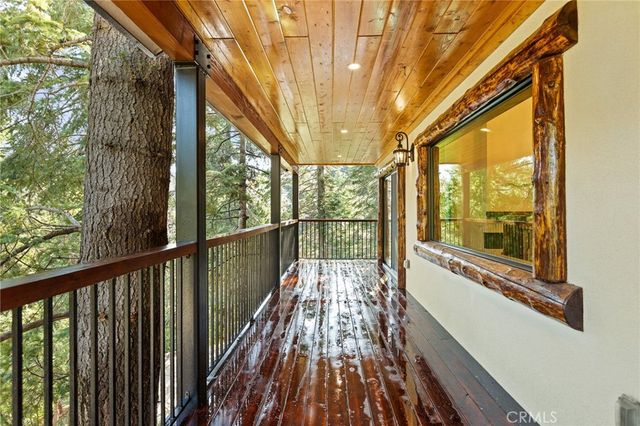 26325 Jacqueline Rd, Twin Peaks, CA 92391