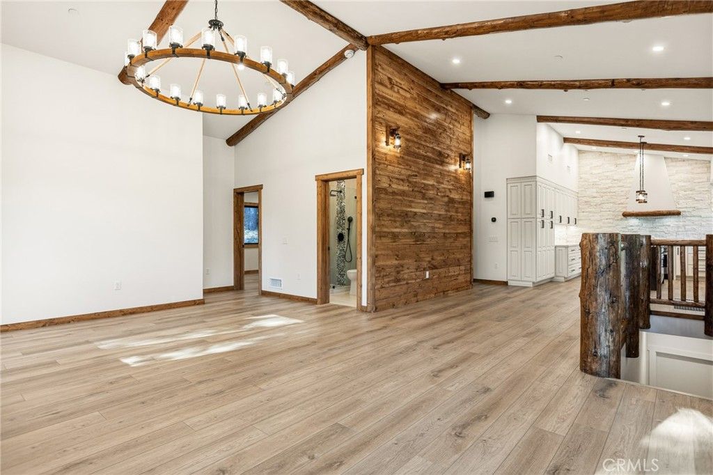 Image 4 of property listing at 26325 Jacqueline Rd, Twin Peaks, CA 92391