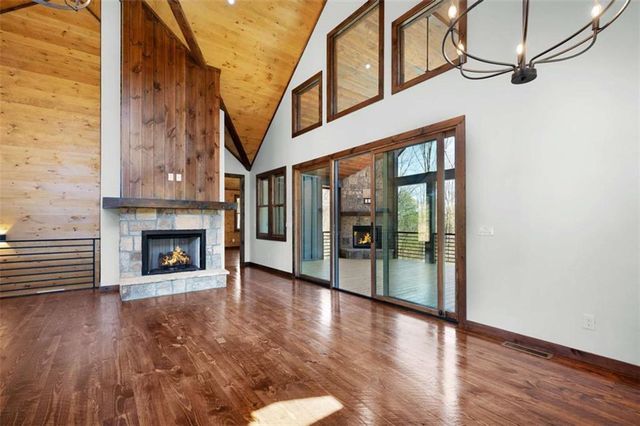 1038 BLUEBIRD Road, Mineral Bluff, GA 30559