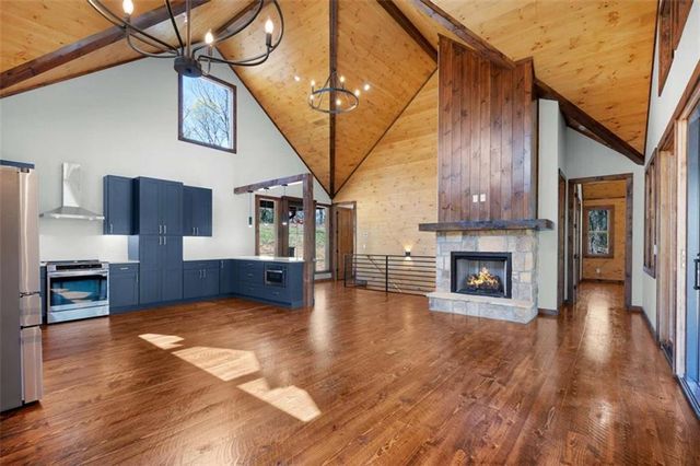 1038 BLUEBIRD Road, Mineral Bluff, GA 30559