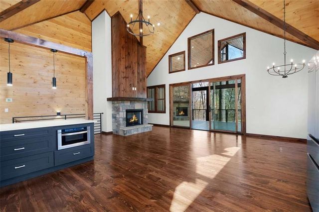 1038 BLUEBIRD Road, Mineral Bluff, GA 30559