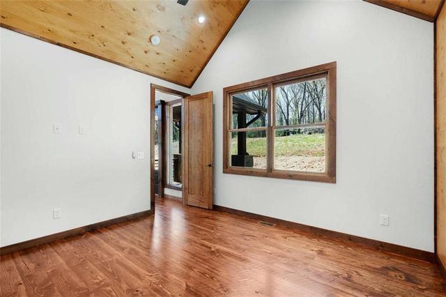 1038 BLUEBIRD Road, Mineral Bluff, GA 30559