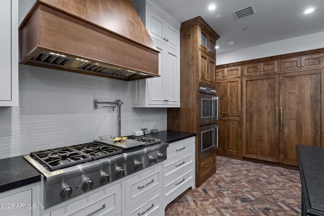 35816 N BELL Road, Queen Creek, AZ 85144