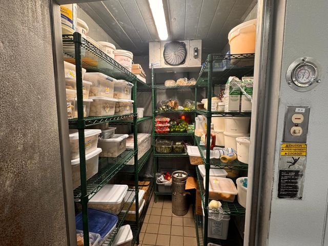 9664 W LINEBAUGH AVE, Tampa, FL 33626