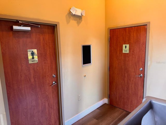 9664 W LINEBAUGH AVE, Tampa, FL 33626