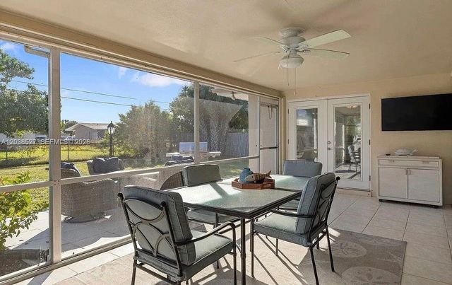 2623 SE 17 Avenue 2623, Cape Coral, FL 33904