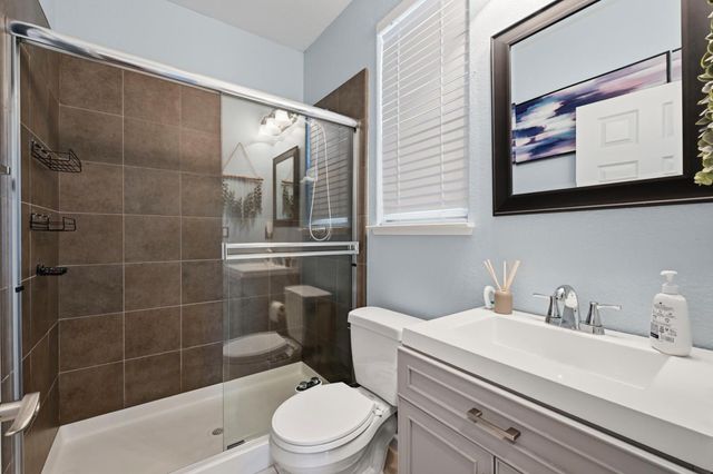 804 Berry Creek Dr, Rocklin, CA 95765