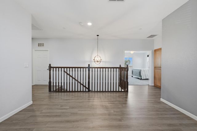 804 Berry Creek Dr, Rocklin, CA 95765