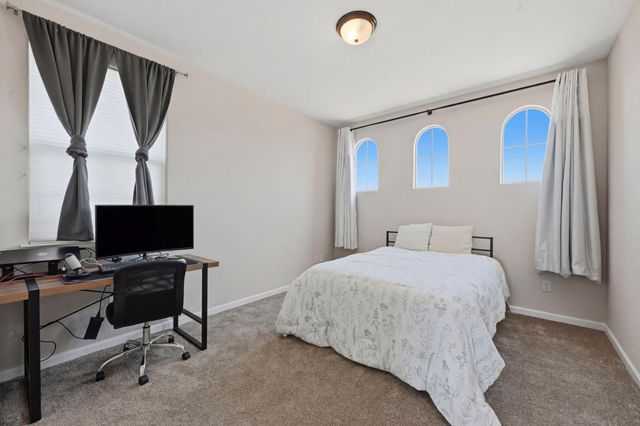 804 Berry Creek Dr, Rocklin, CA 95765