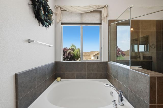 804 Berry Creek Dr, Rocklin, CA 95765