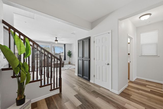 804 Berry Creek Dr, Rocklin, CA 95765