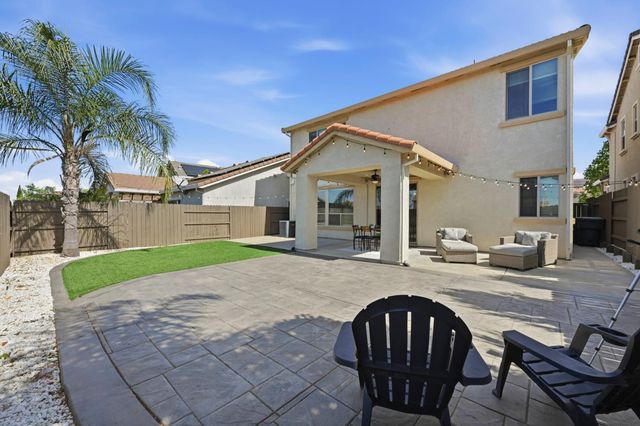 804 Berry Creek Dr, Rocklin, CA 95765