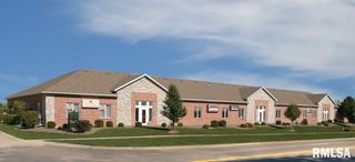 1850 E 53rd St Street 6, Davenport, IA 52807