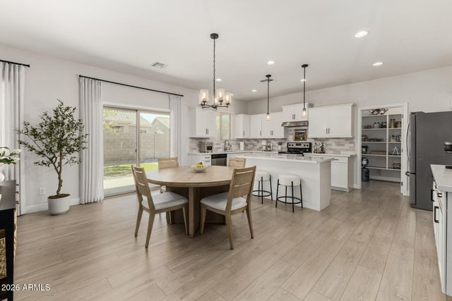 5735 W HUNTINGTON Drive, Laveen, AZ 85339