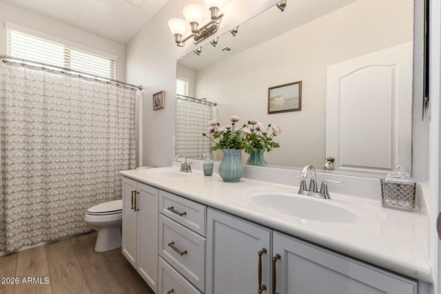 5735 W HUNTINGTON Drive, Laveen, AZ 85339