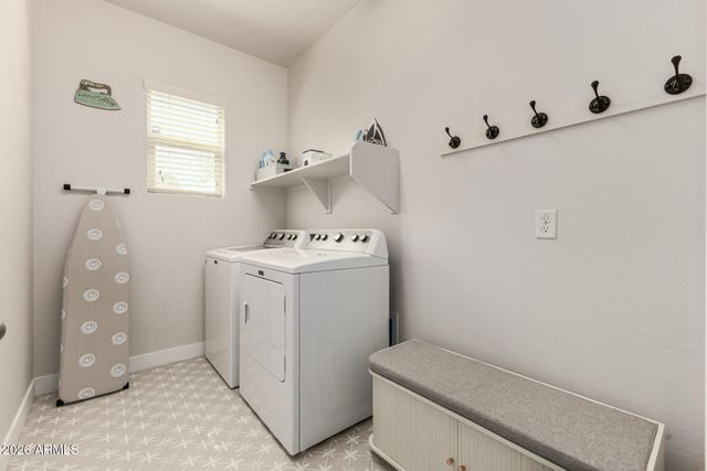 5735 W HUNTINGTON Drive, Laveen, AZ 85339