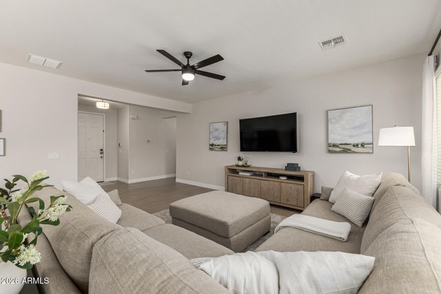 5735 W HUNTINGTON Drive, Laveen, AZ 85339