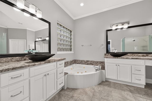 15618 Stable Brook Circle, Cypress, TX 77429
