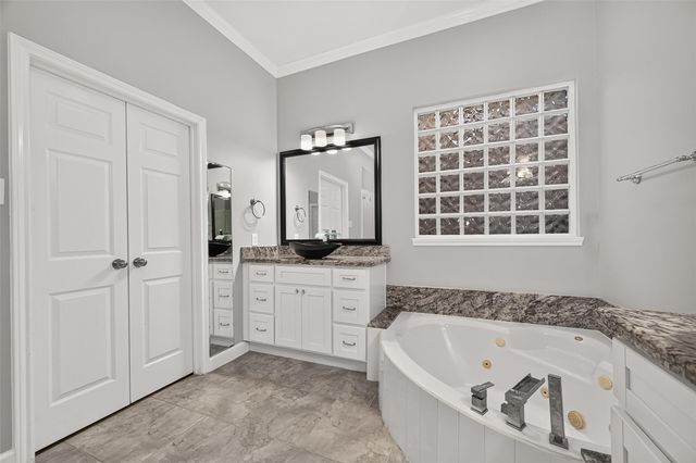 15618 Stable Brook Circle, Cypress, TX 77429
